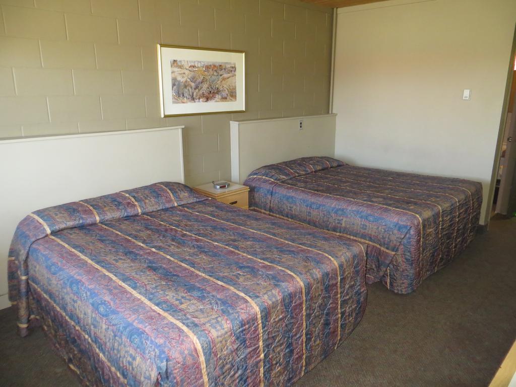 Westgate Inn Saskatoon Szoba fotó